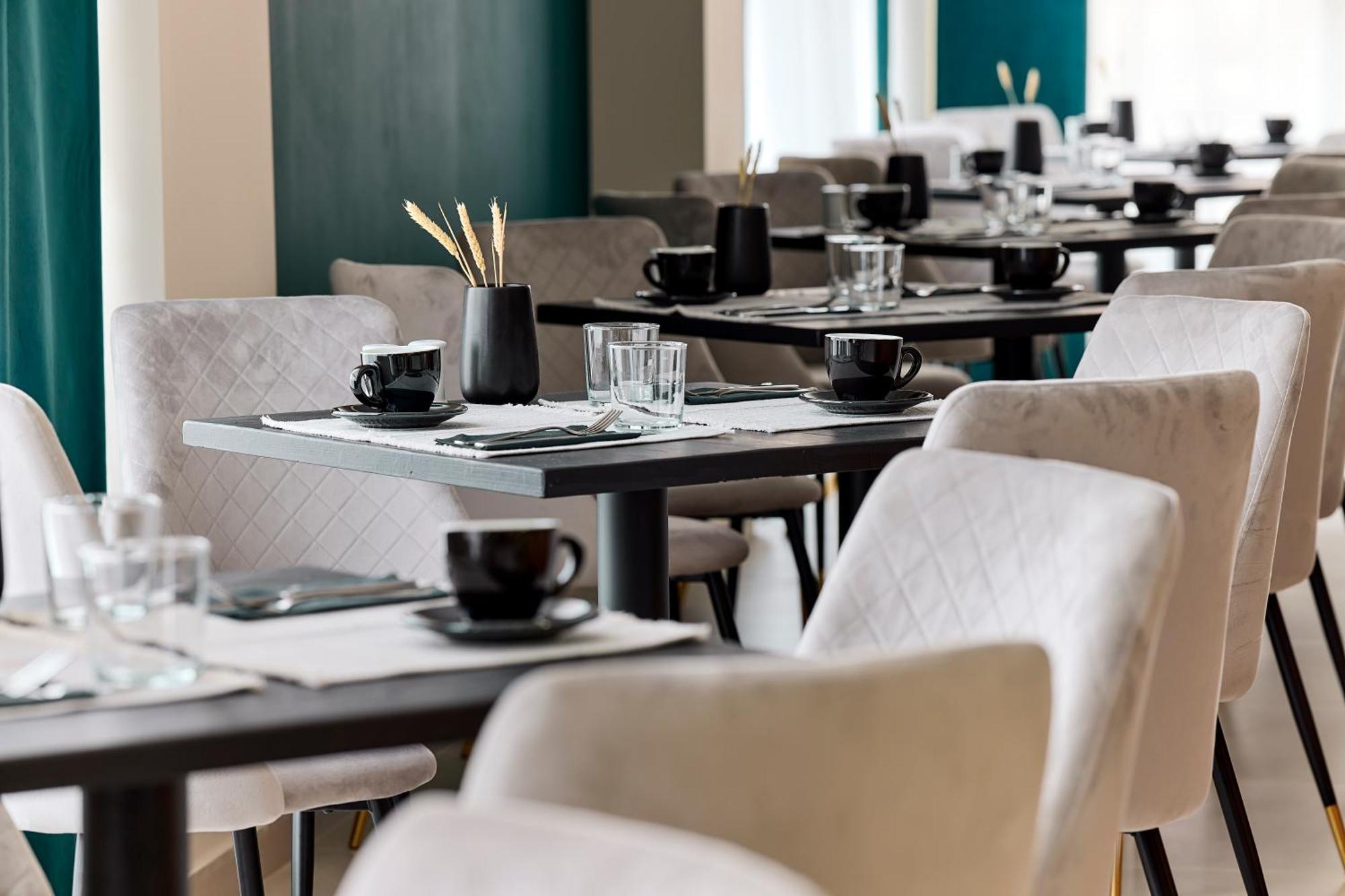 Athenarum Portus Life & Style Hotel Pireu Exterior foto